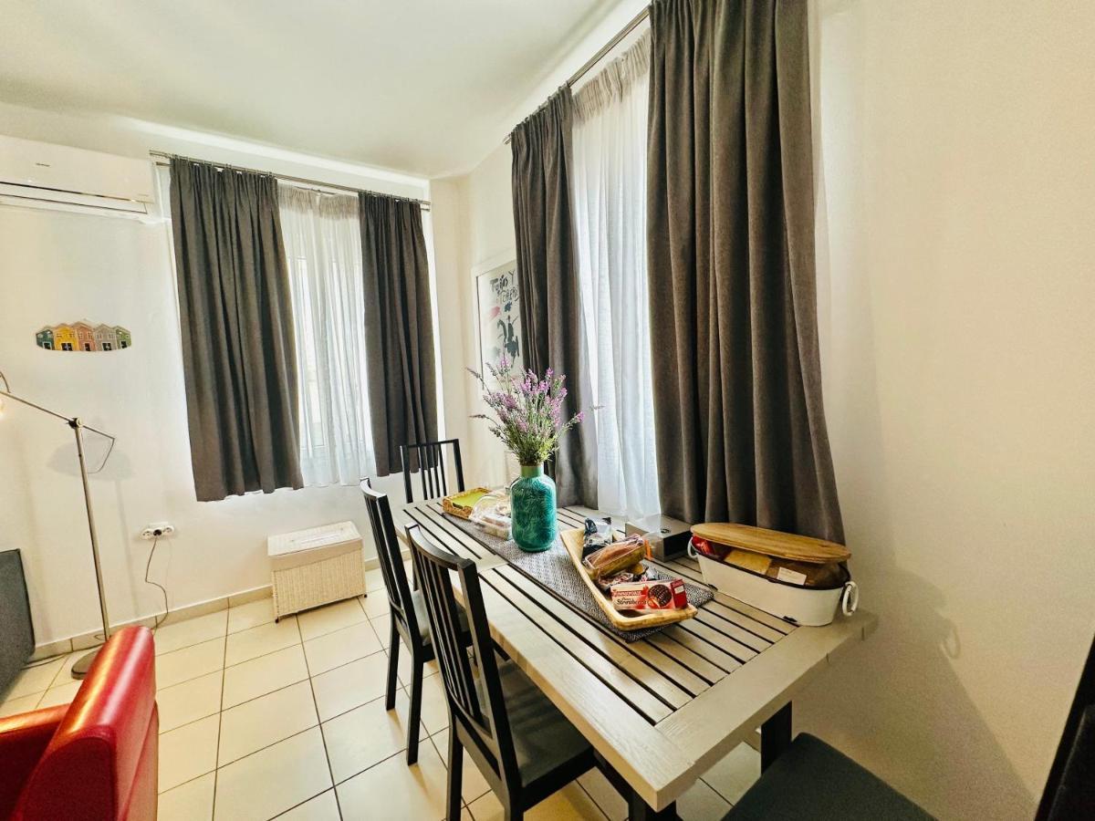 Gianna'S Apartment Central Aigio Cozy And Shining Εξωτερικό φωτογραφία